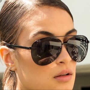 Quay x shay vivienne aviators